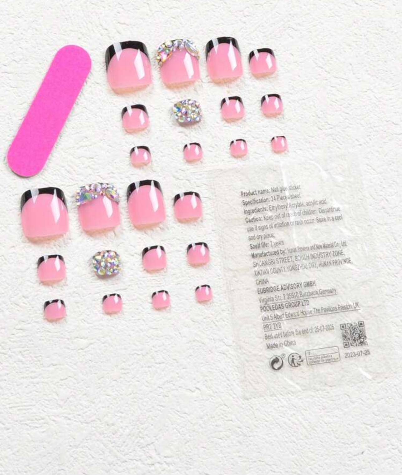PRESS ON NAILS